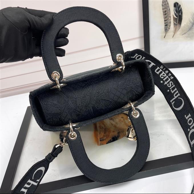 2025228Y650P211338511