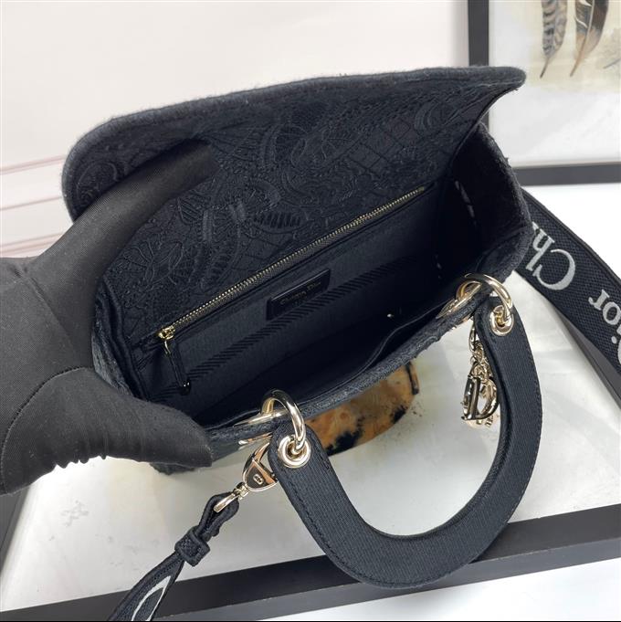 2025228Y650P211338527