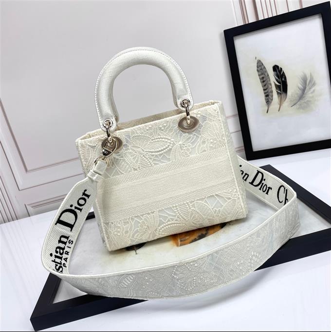 2025228Y650P211338623