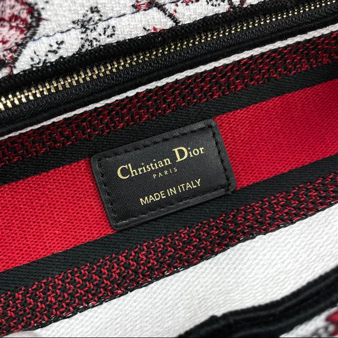 2025228Y650P211338858