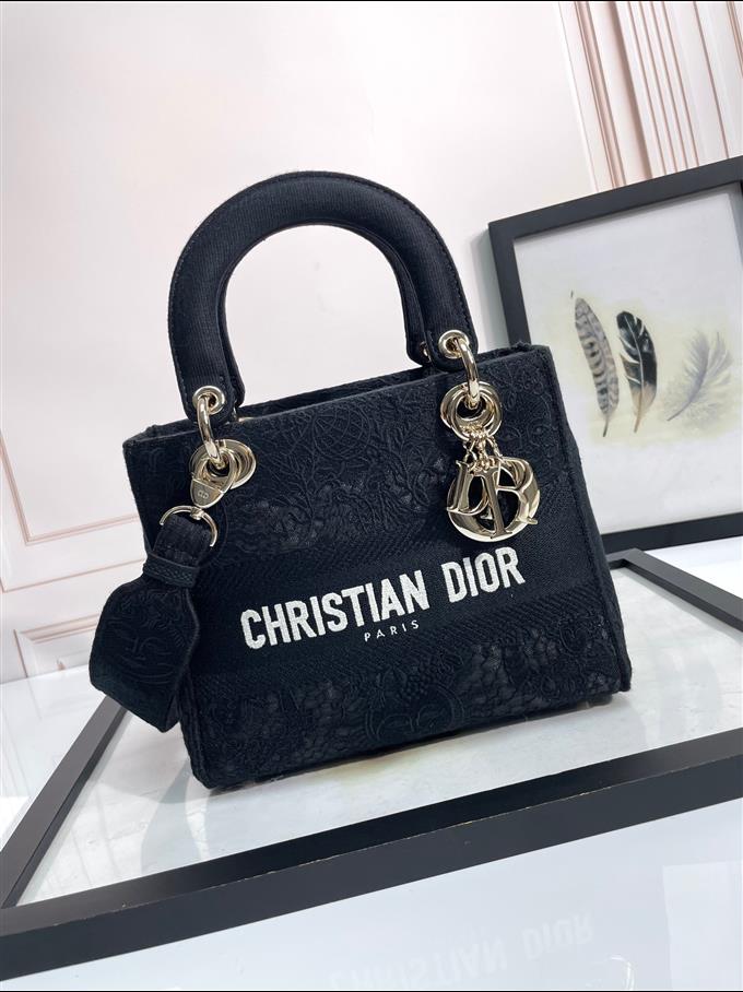 2025228Y650P211338874