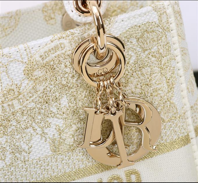 2025228Y650P211339124