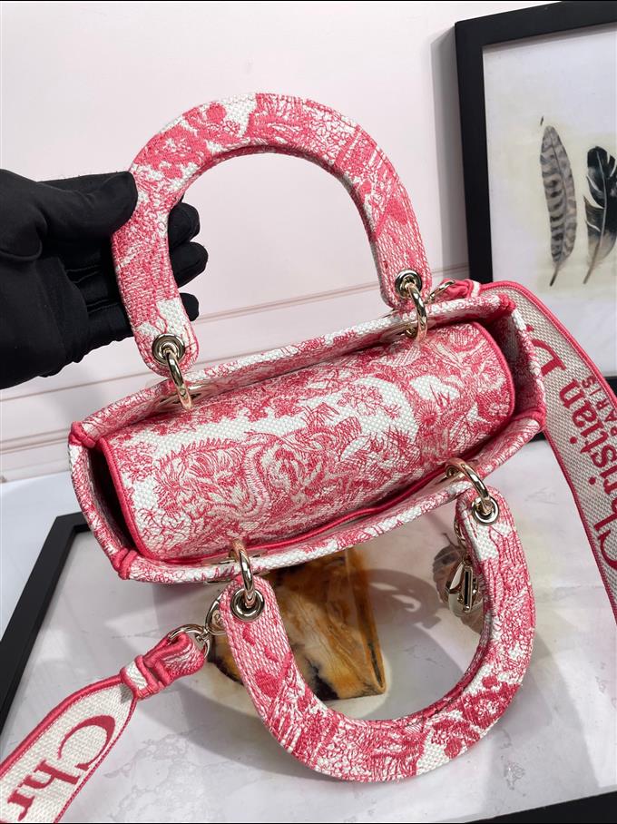 2025228Y650P211339360