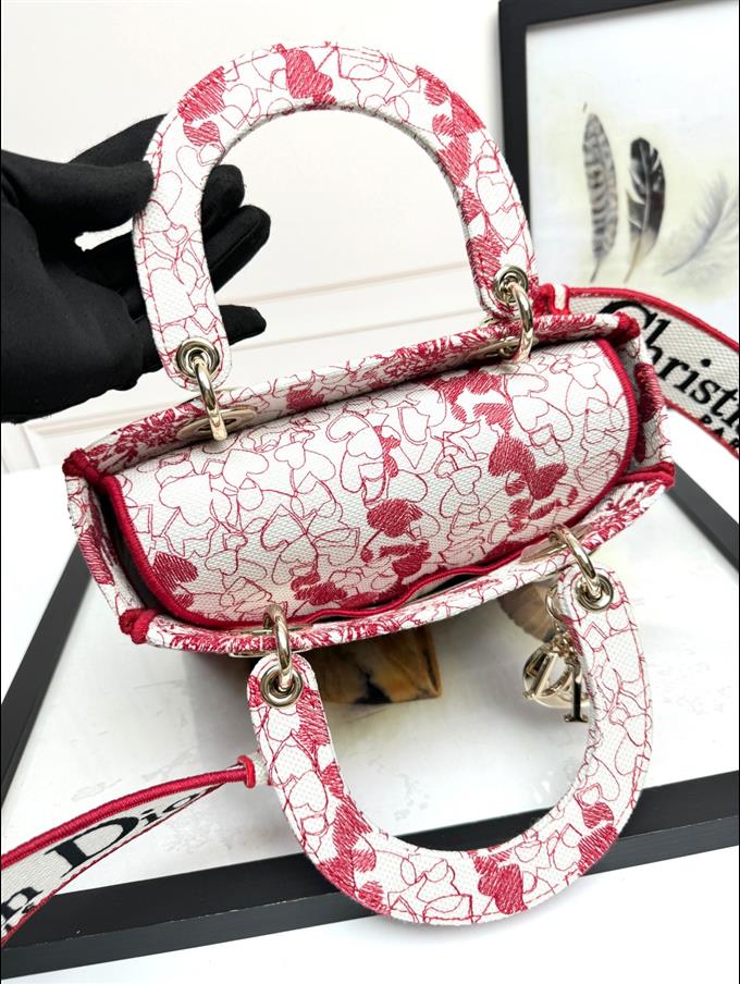 2025228Y650P211339643