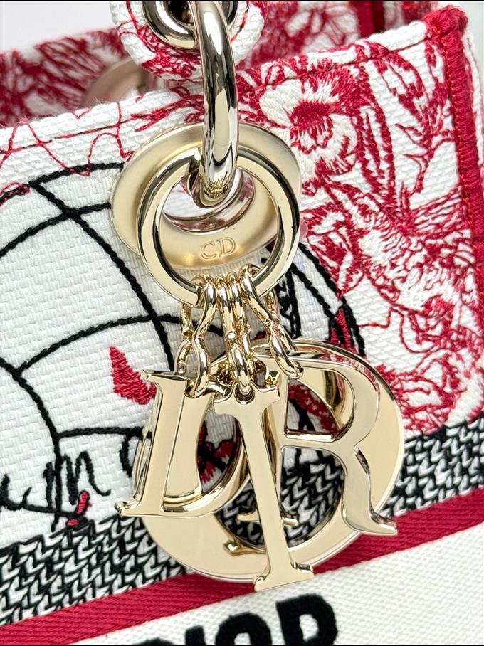 2025228Y650P211339690