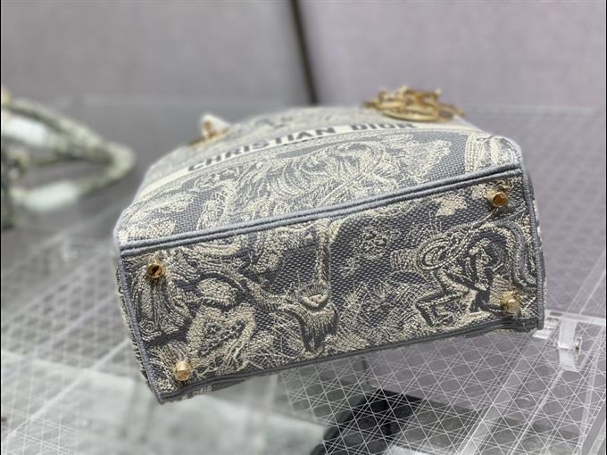 2025228Y650P211339957