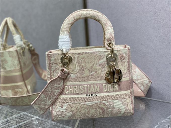 2025228Y650P211340440