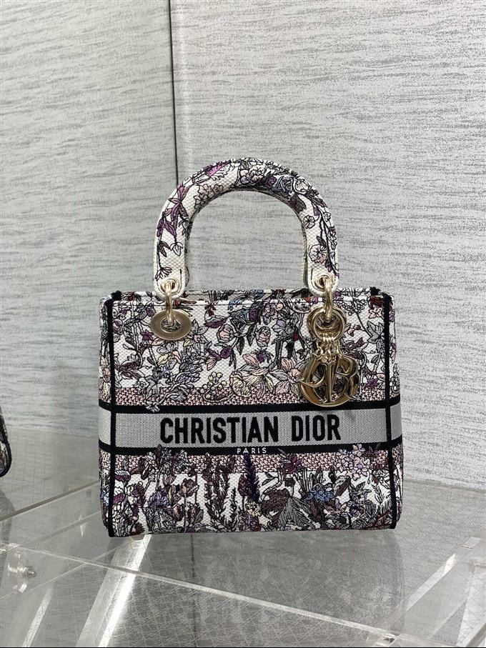 2025228Y650P211340583