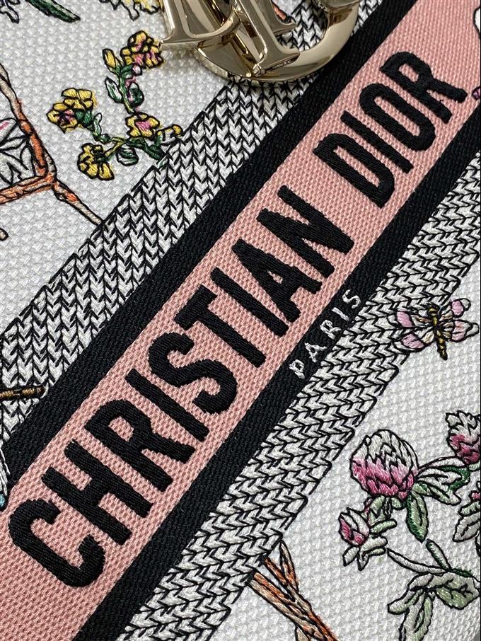 2025228Y650P211341724