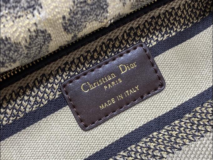 2025228Y650P211345903