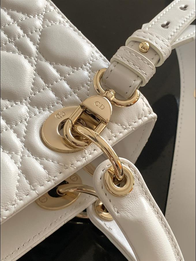 2025228Y650P222057957