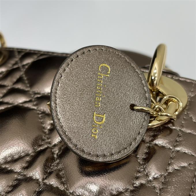 2025228Y650P22440954