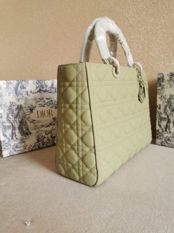 2025228Y880P20599608