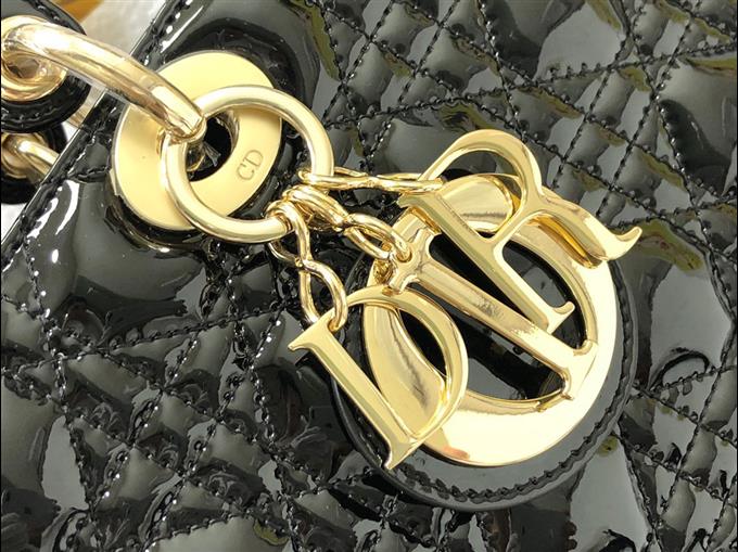 2025228Y880P211824302