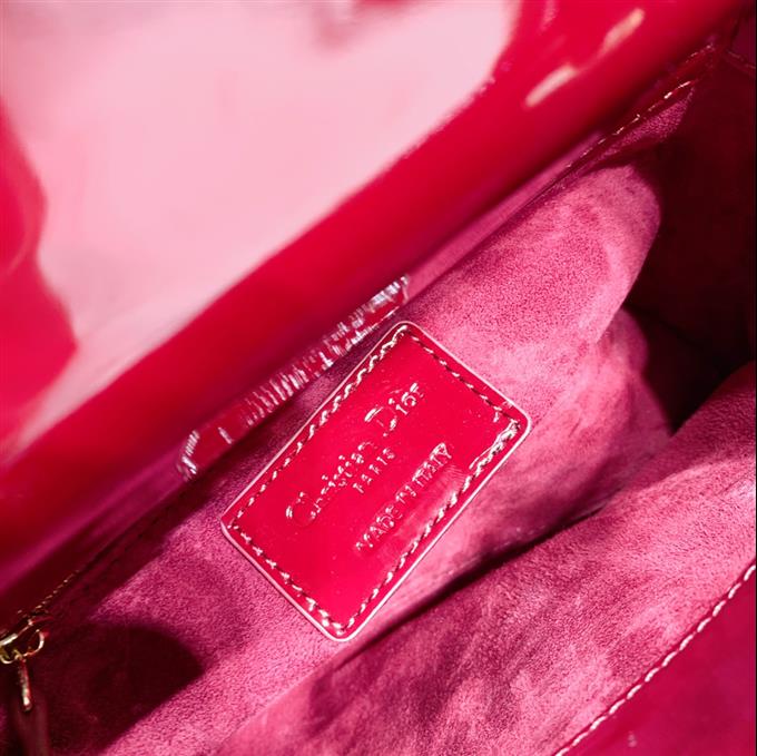 2025228Y900P222955736