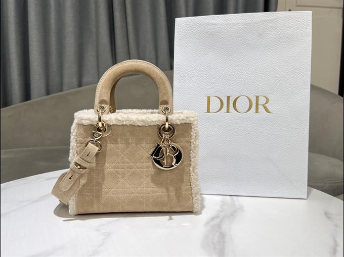 2025228Y900P222955895