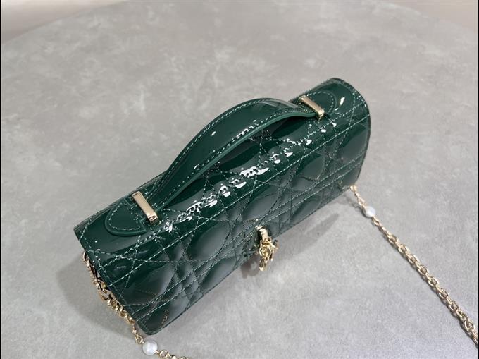 2025228Y600P21297448