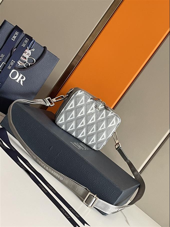 2025228Y500P221558167