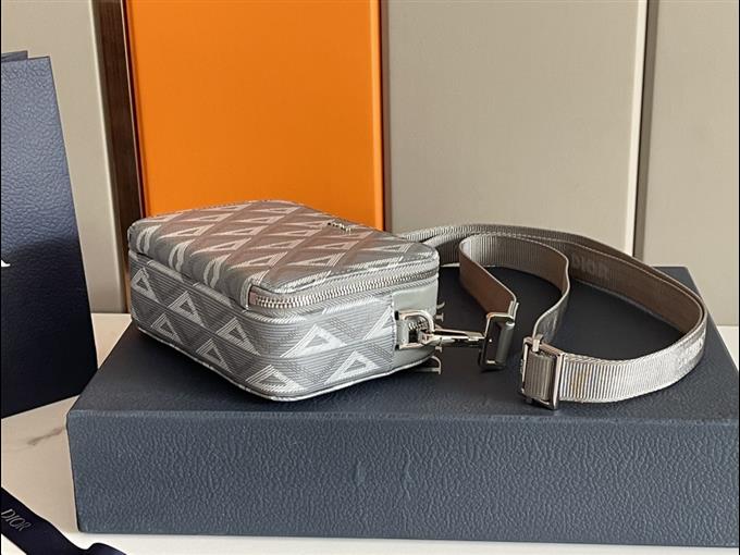 2025228Y500P221558211