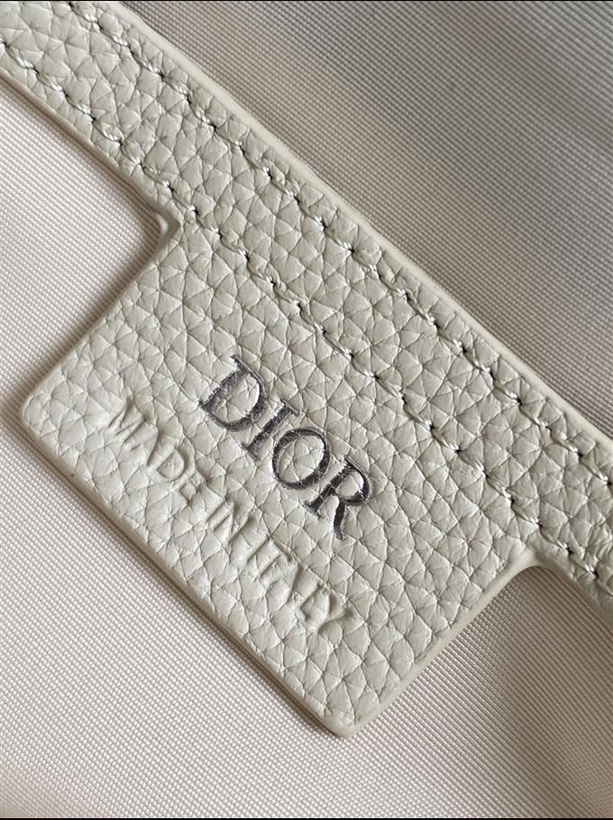 2025228Y500P221558999