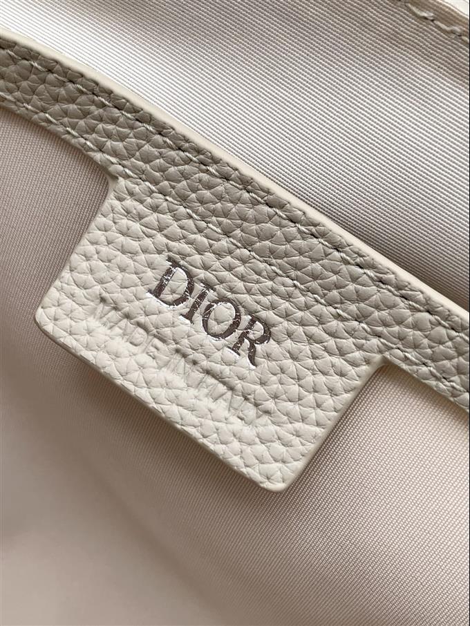 2025228Y550P221559427