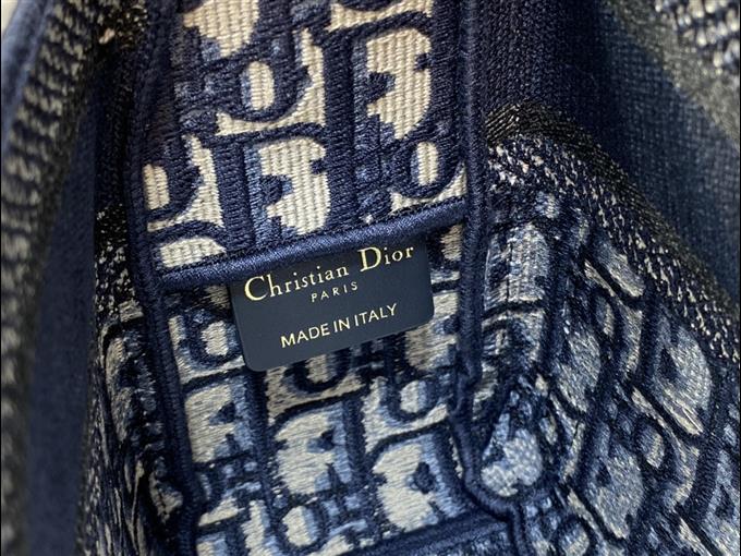 2025228Y600P221210975