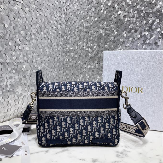 2025228Y650P221211382