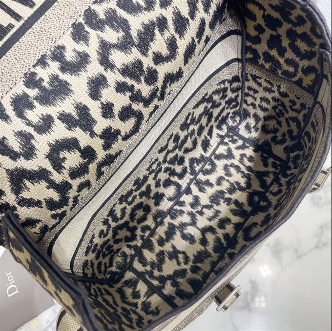 2025228Y850P221213319