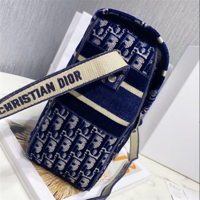 2025228Y850P221213773