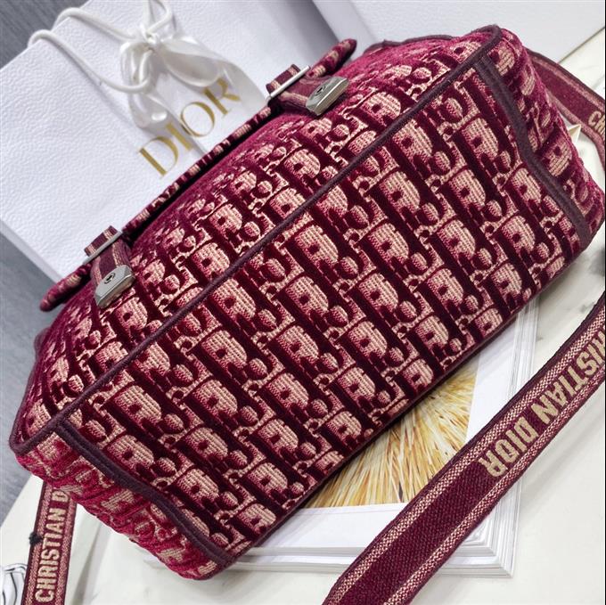 2025228Y850P221213897