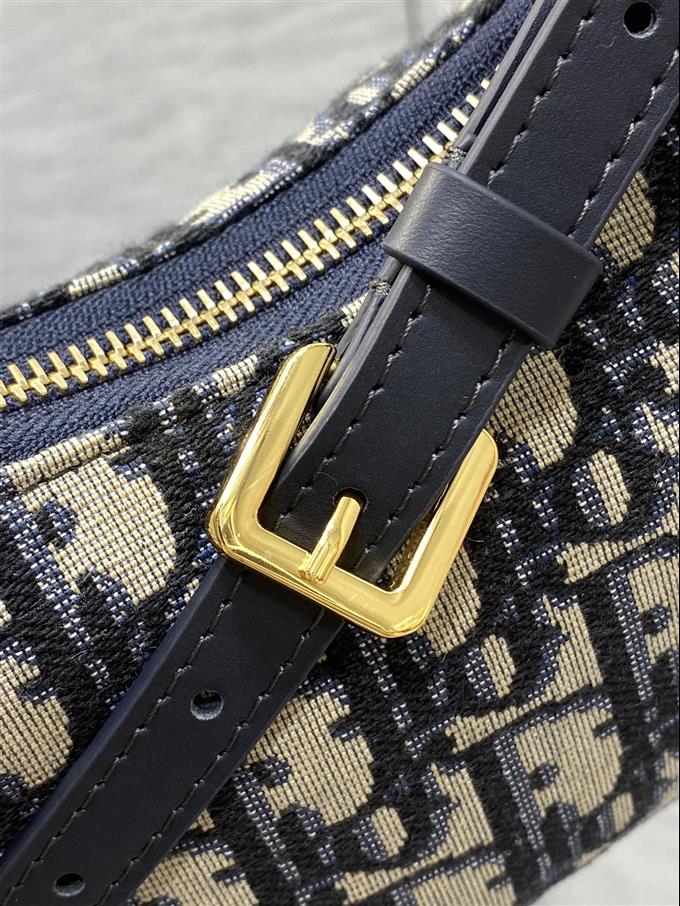 2025228Y500P21494025