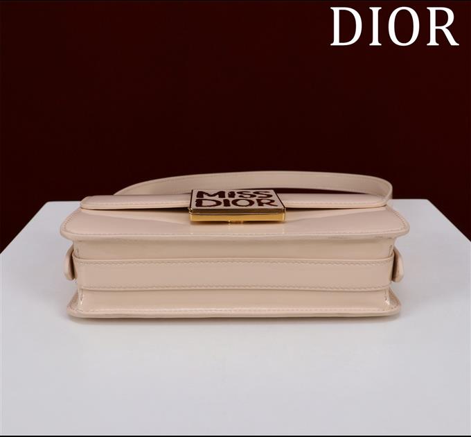 2025228Y600P214940134