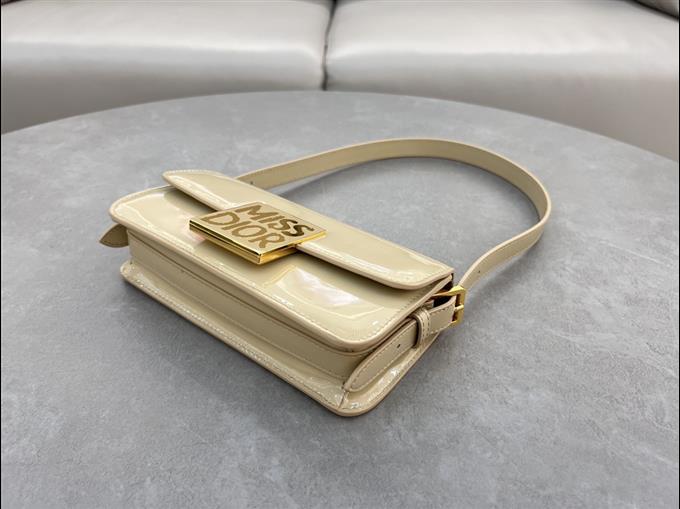 2025228Y600P214941307