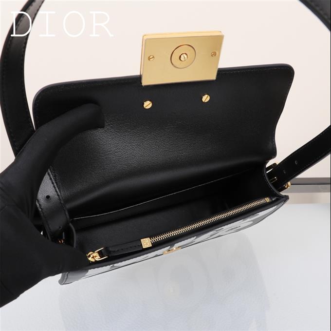 2025228Y630P214941718