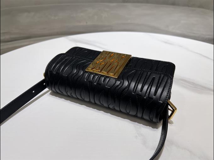 2025228Y630P214941844