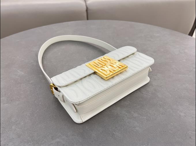 2025228Y680P214943519