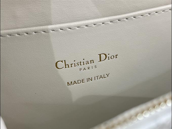 2025228Y680P214943595