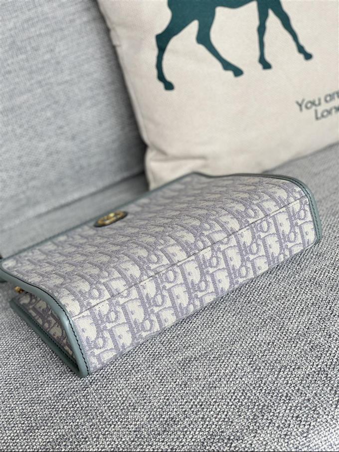 2025228Y310P204639360