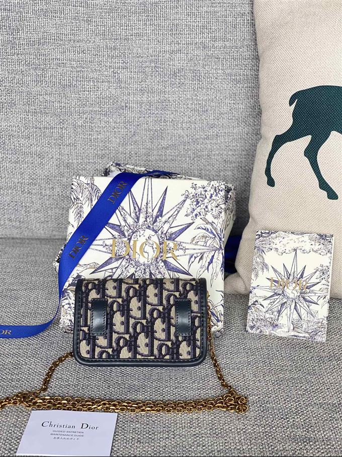 2025228Y330P204615796