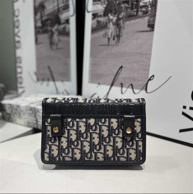 2025228Y340P204618659