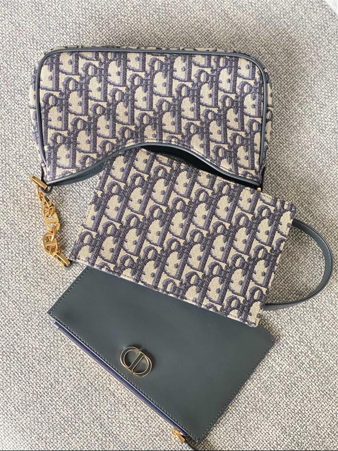 2025228Y420P204616240