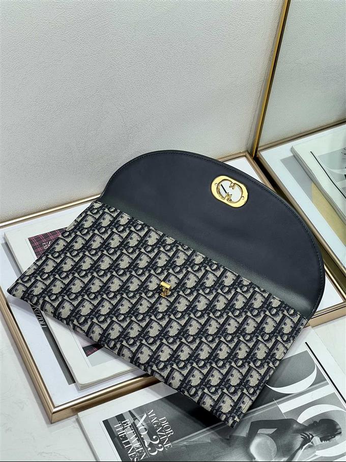 2025228Y500P204619162