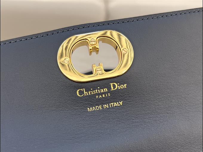 2025228Y550P204620588