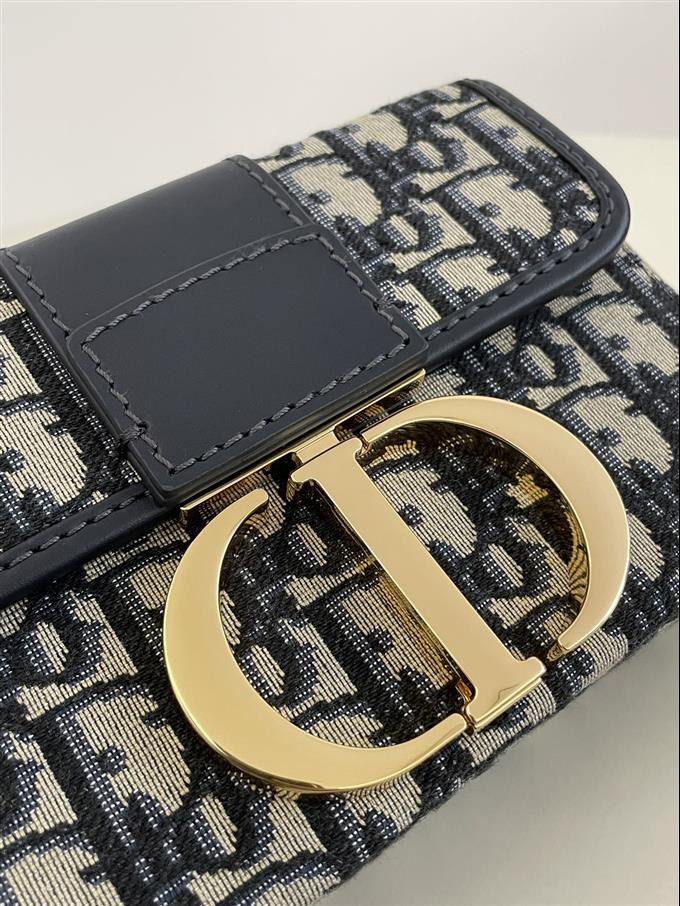 2025228Y550P204642419