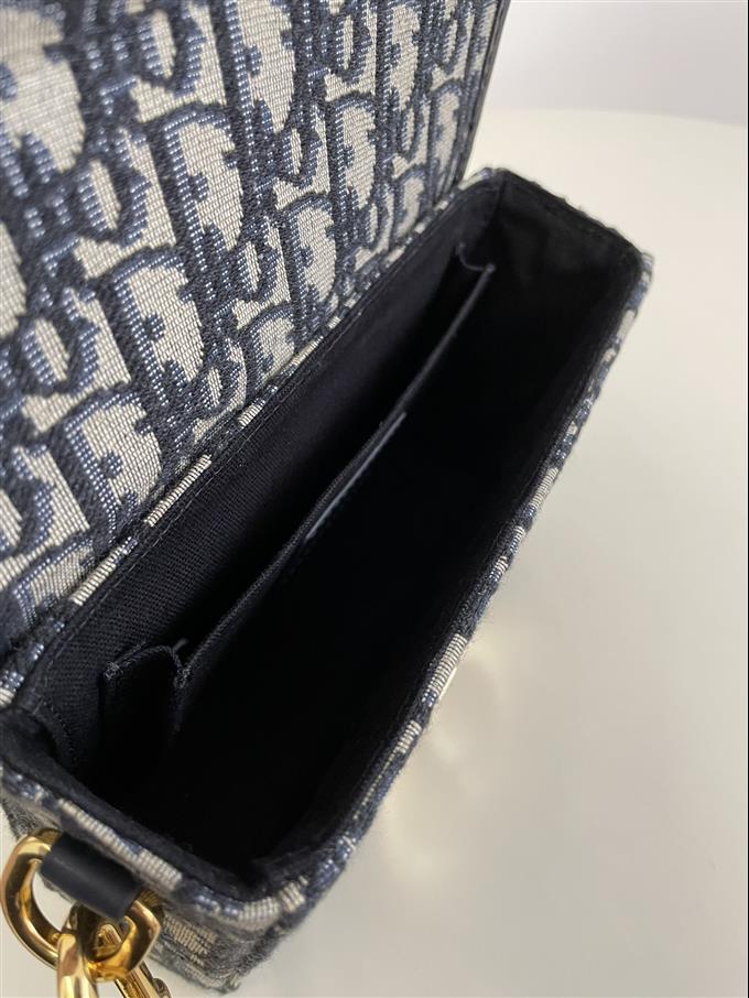 2025228Y550P204642514