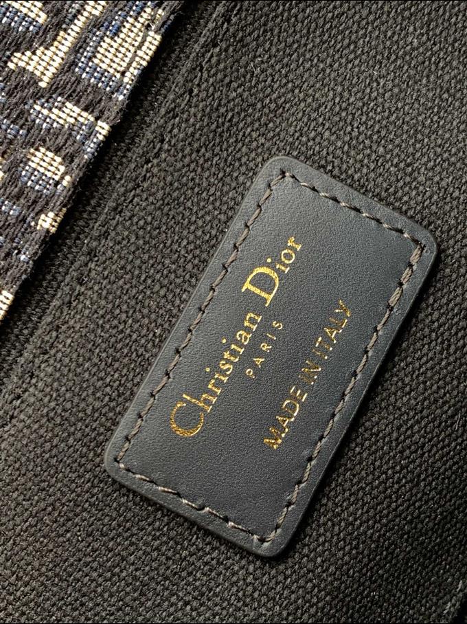 2025228Y580P204616572