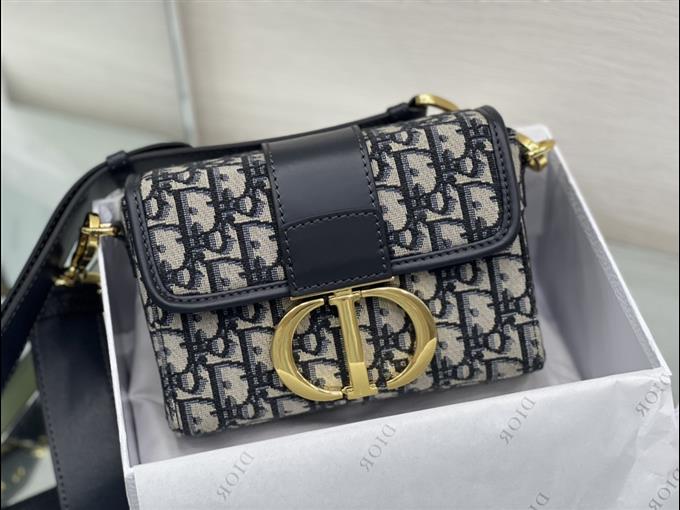 2025228Y580P204620743