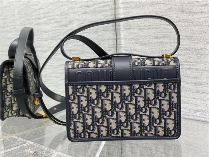 2025228Y580P204643159