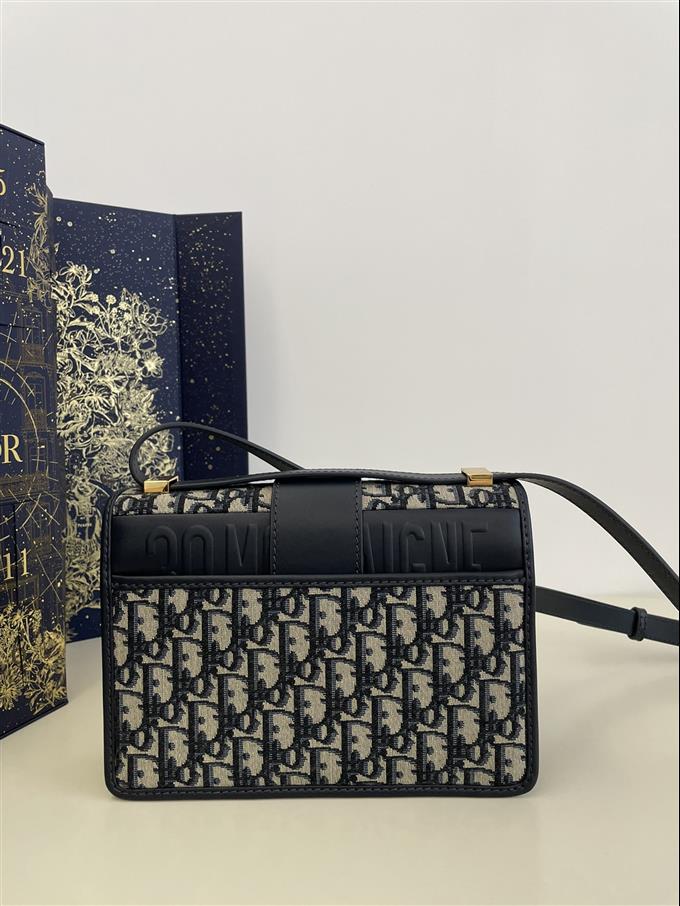 2025228Y600P204622226