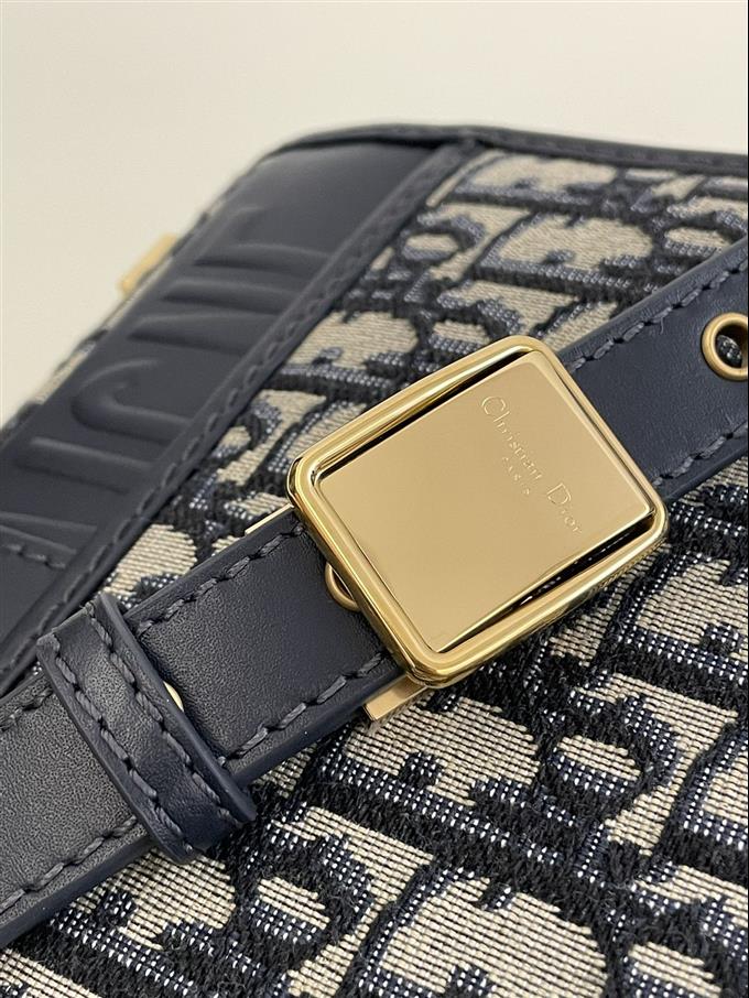 2025228Y600P204622241